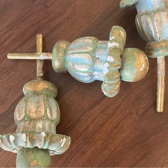 Set of 4 Vintage Plaster Curtain Tiebacks or Finials - Picture 3 of 11